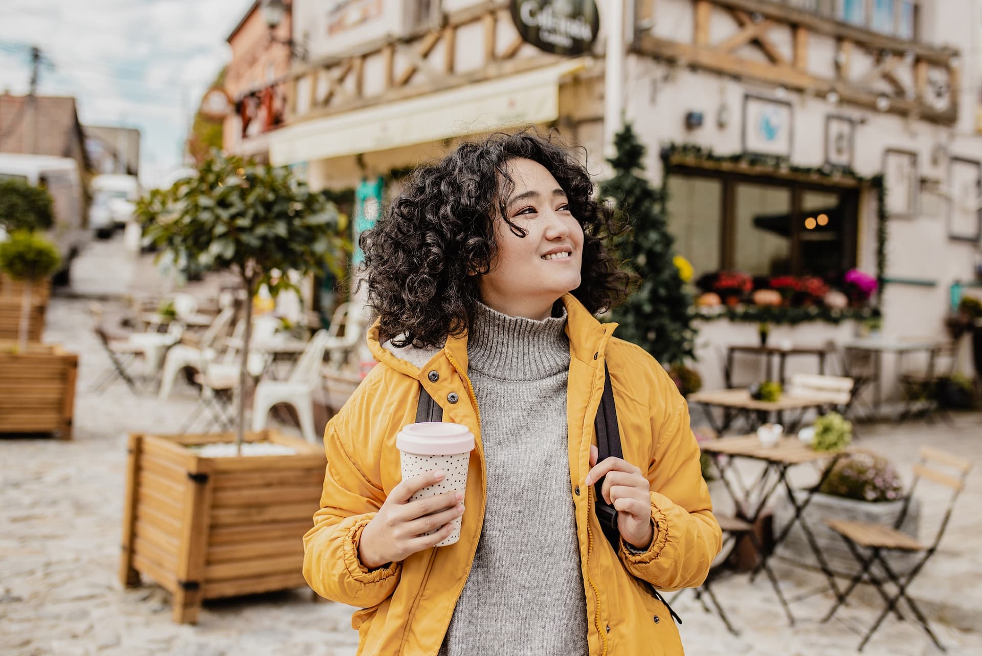 Student? Travel smarter with us 