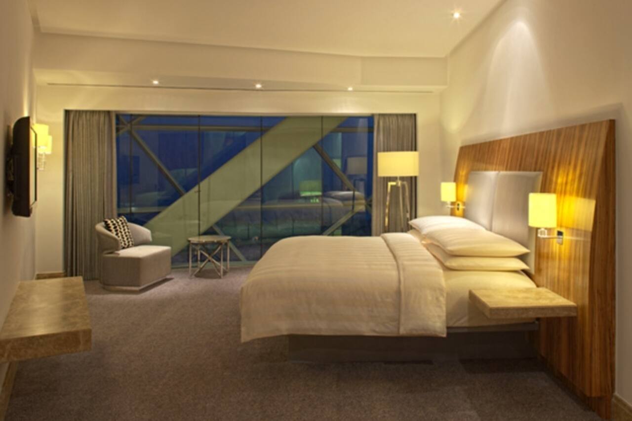 hyatt capital gate hotel room